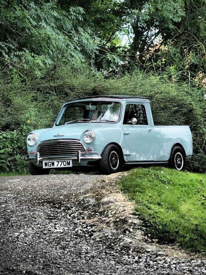 Tiny City Morris Mini Pickup (Blue) ミニクーパー ピック アップ (青)