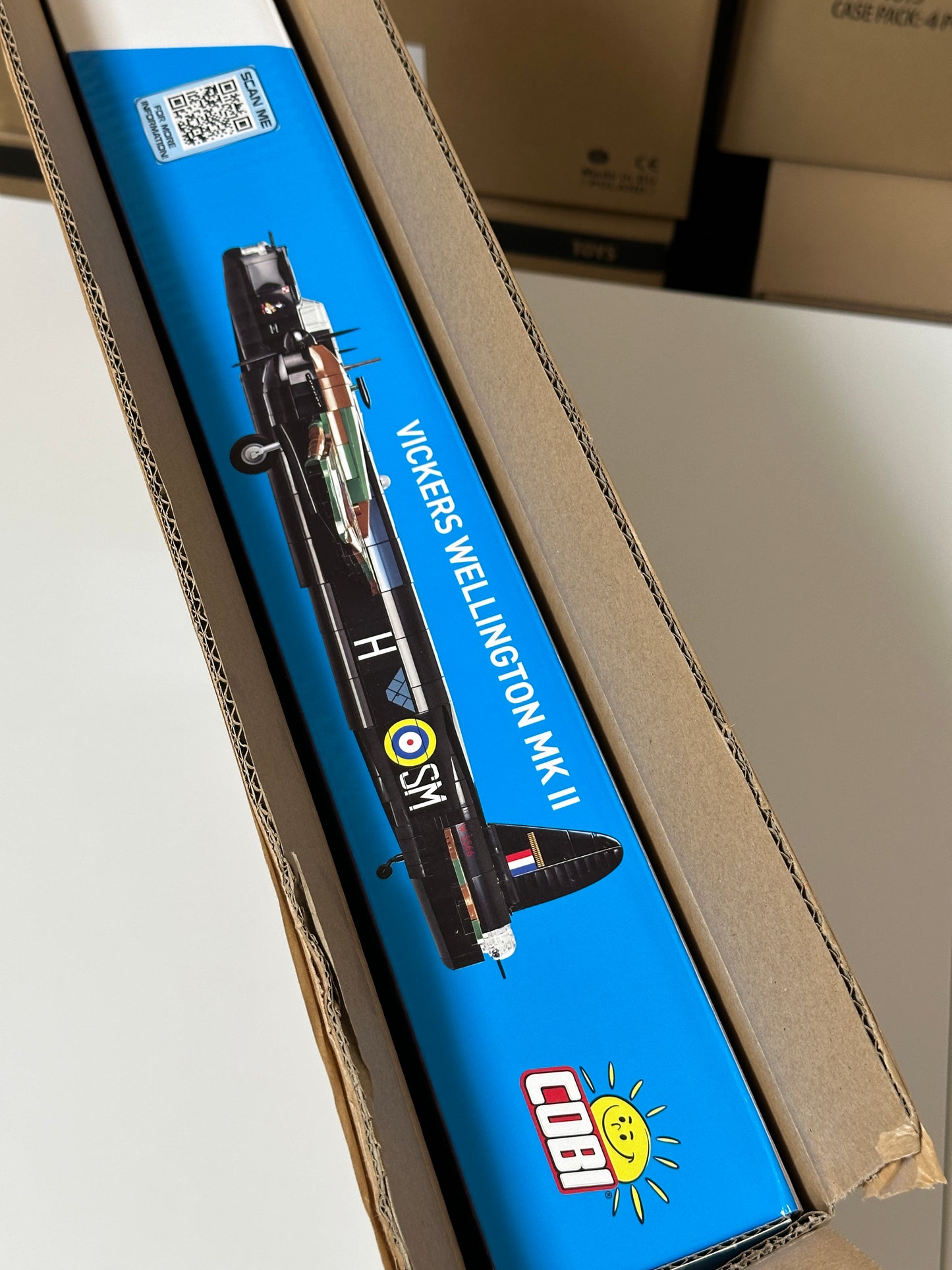 コビー COBI 5723 Vickers Wellington MKII 爆撃機 1/37