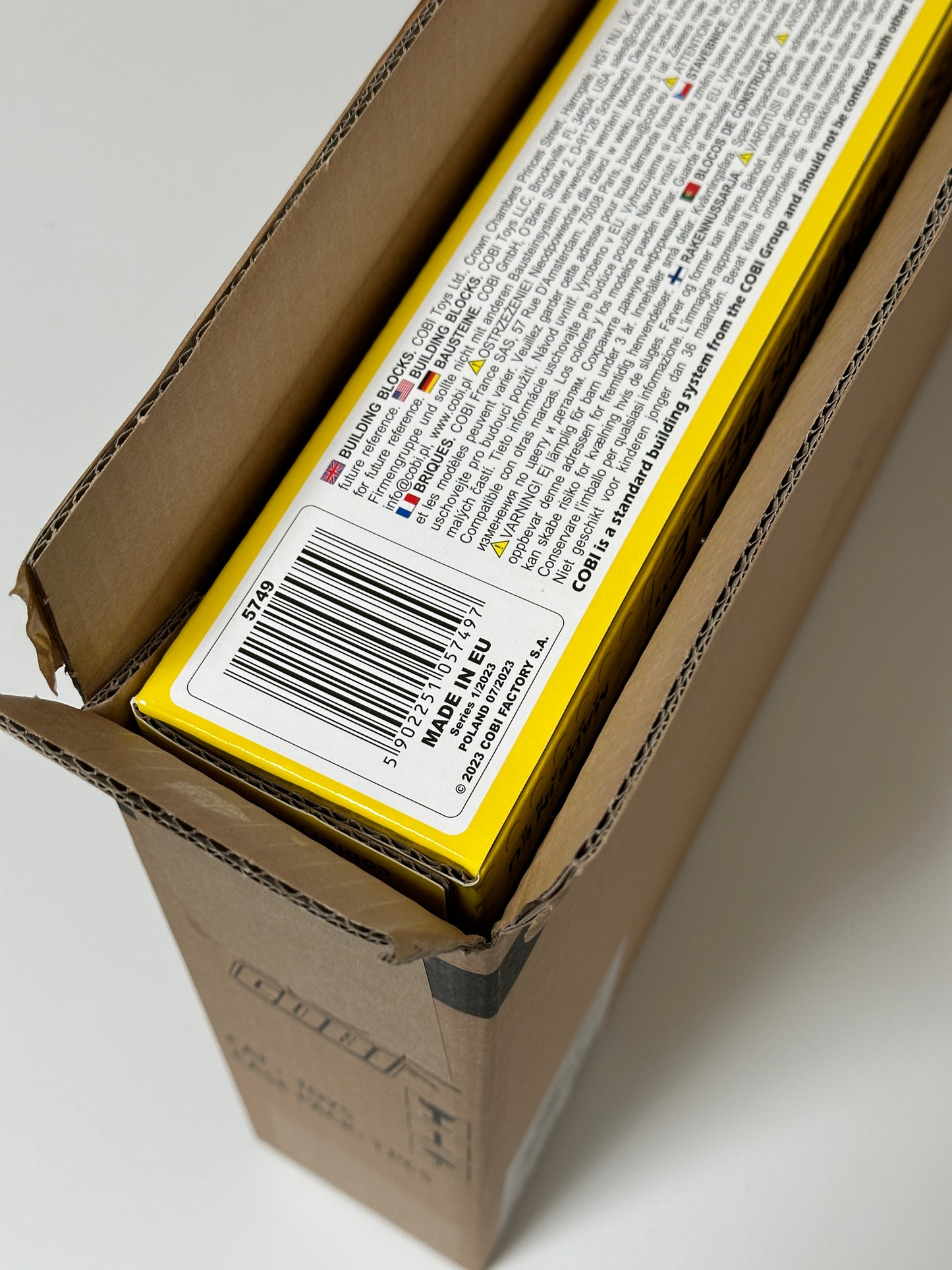 コビー COBI 5749 Boeing B-17F Flying Fortress "Memphis Belle" 爆撃機 1/48