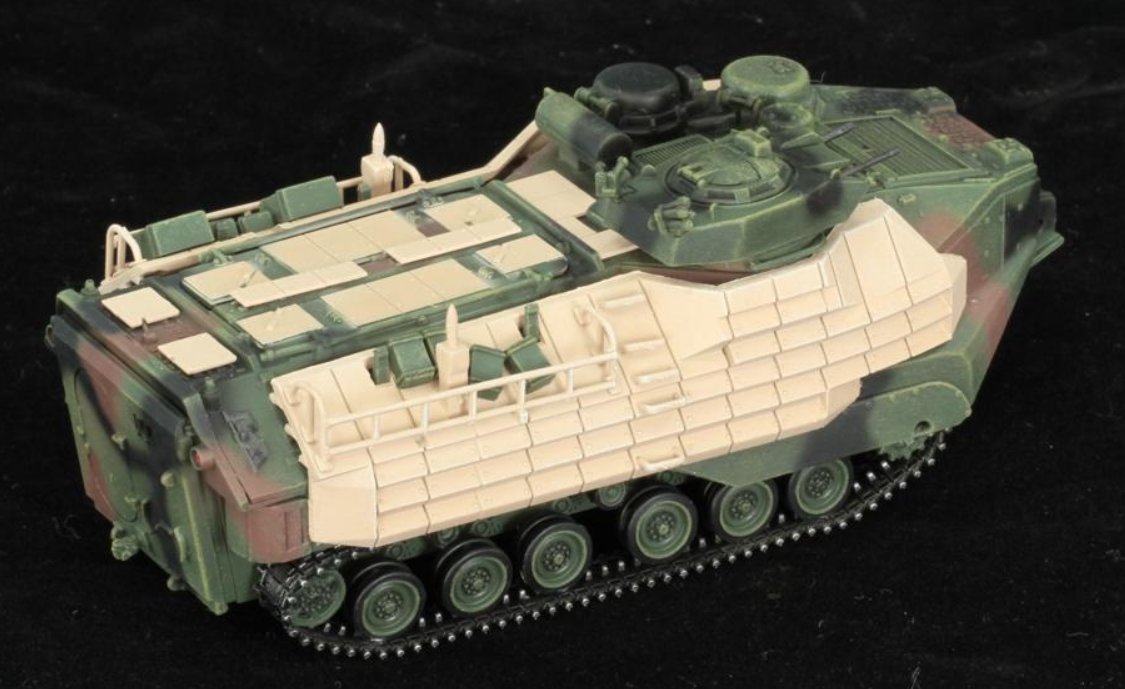 63073 1/72 AAVP-7A1 w/Enhanced Applique Armor Kit AAVP-7A1 強化アップリケ装甲キット付き