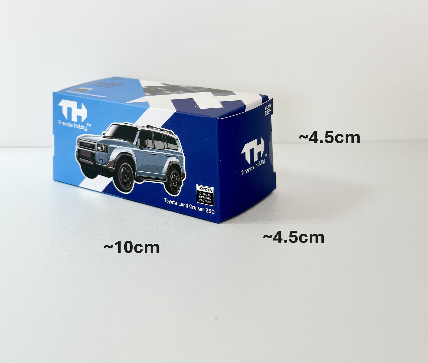 Trends Hobby トレンドホビー Diecast 1/64 Toyota Land Cruiser 250 トヨタ ランドクルーザー 241079(B) ブルー
