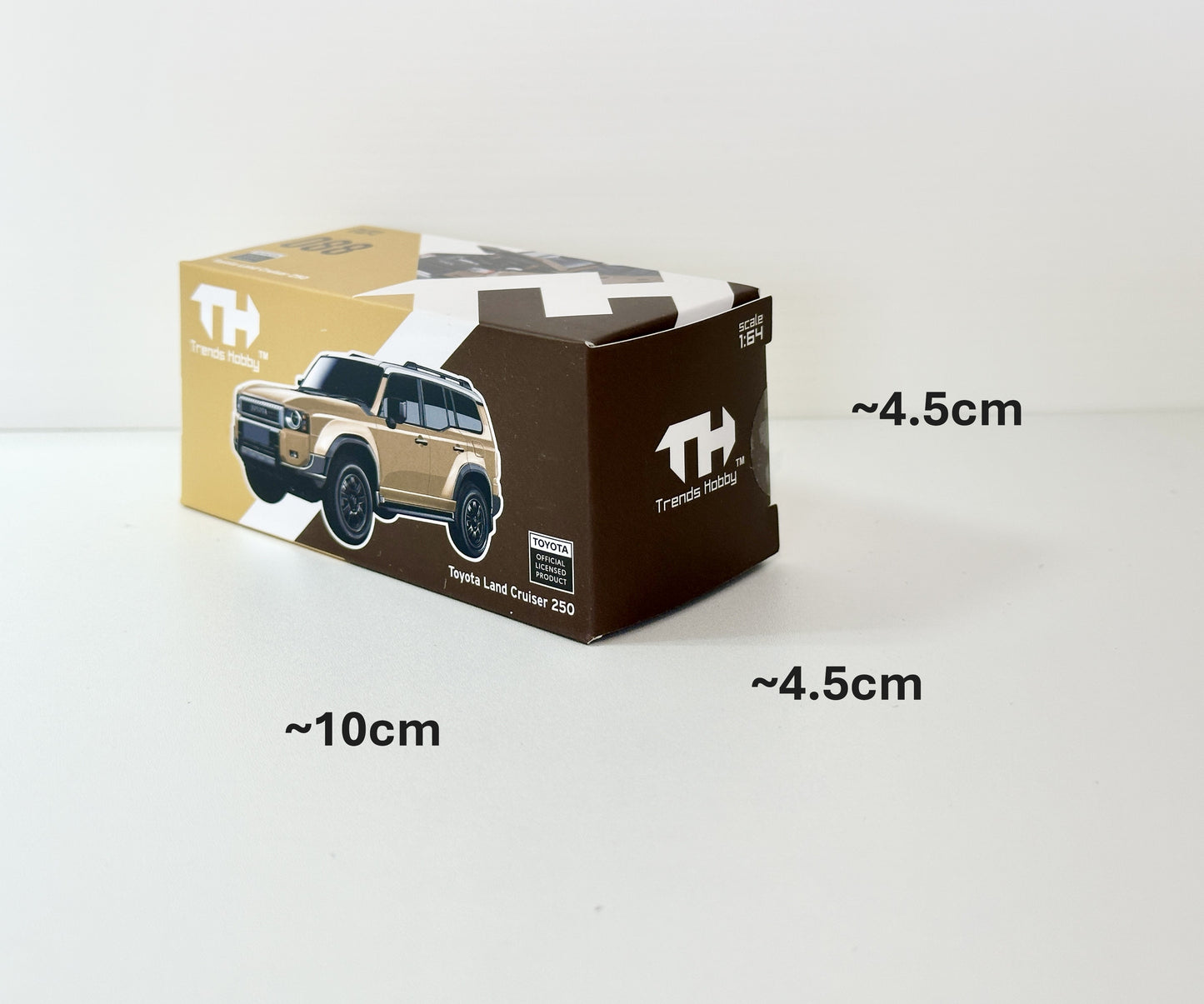 Trends Hobby トレンドホビー Diecast 1/64 Toyota Land Cruiser 250 トヨタ ランドクルーザー 241079(A) サンドカラー