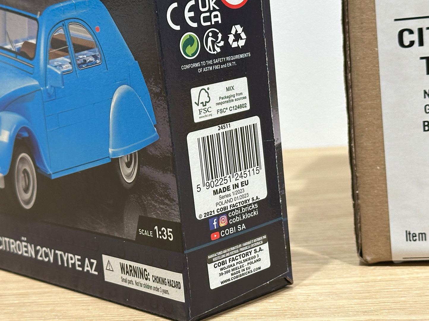 コビー COBI 24511 Citroën 2CV Type AZ 1/35
