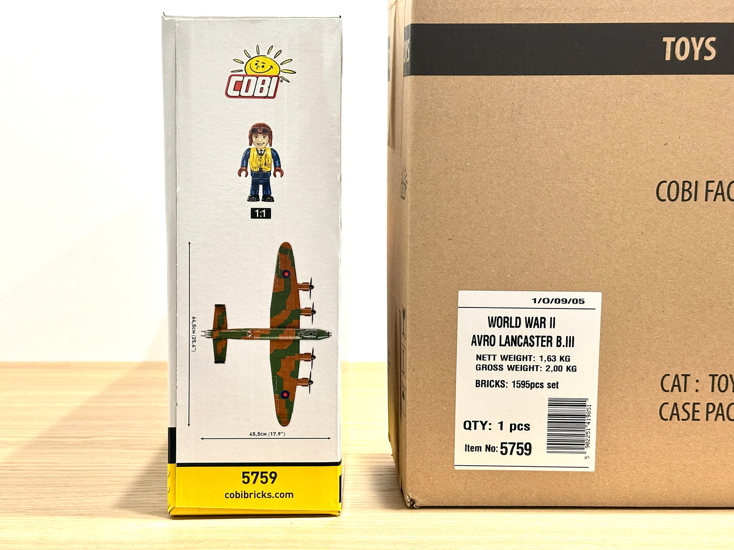 コビー COBI 5759 Avro Lancaster B.III 重爆撃機 1/48 WWII