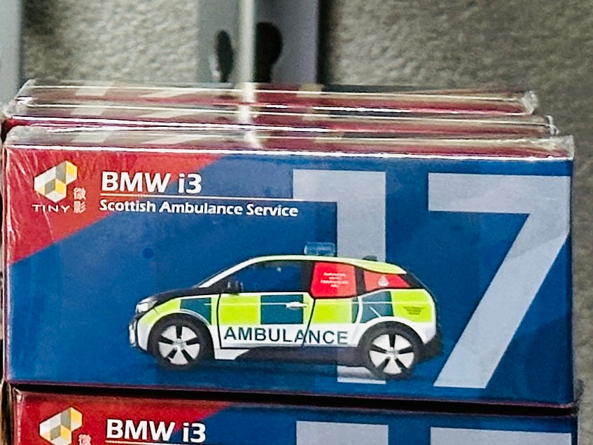 Tiny City UK17 Die-cast Model Car - BMW i3 Scottish Ambulance Service スコットランド救急サービス