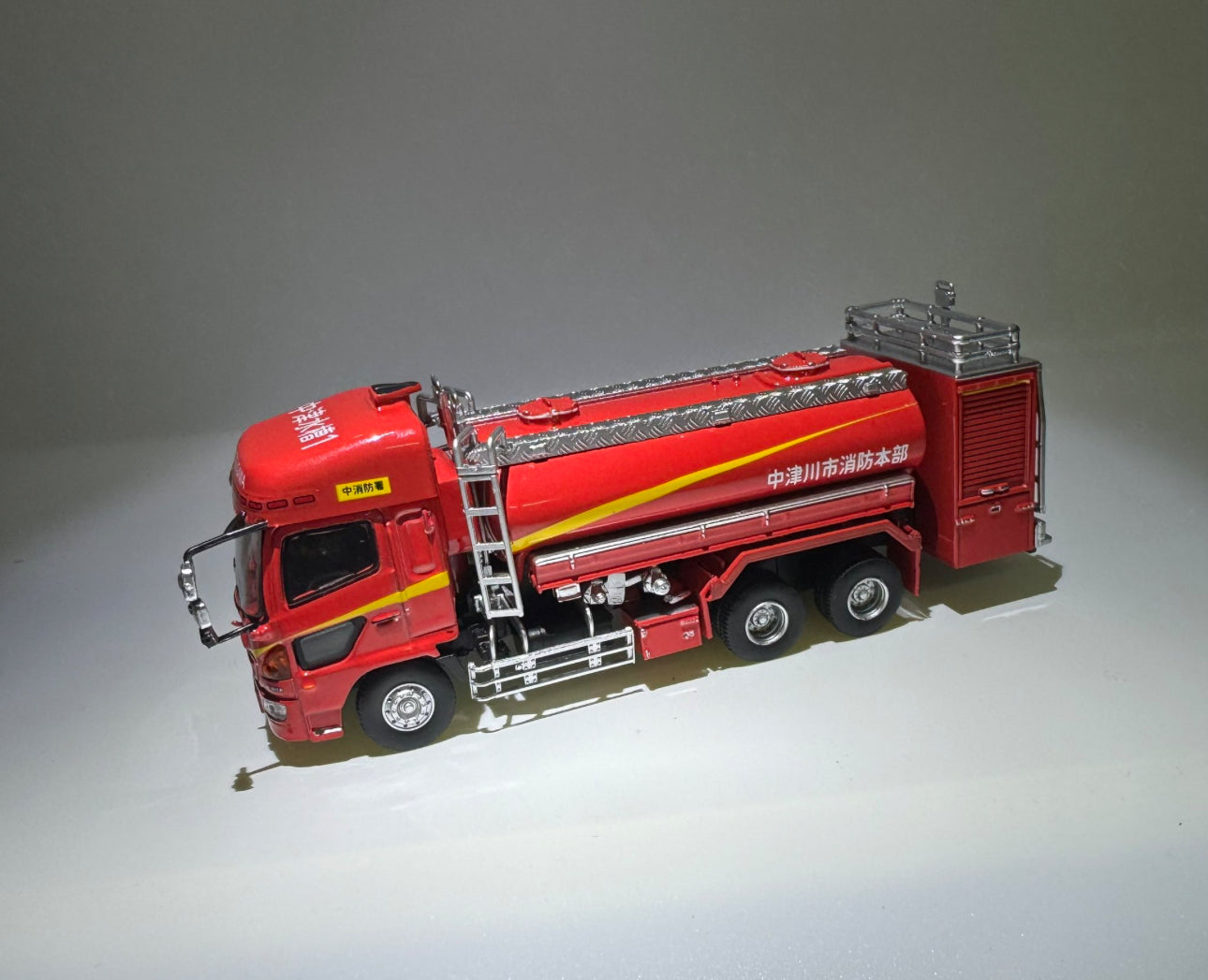 ACT CAR 1/64 中津川市消防本部 大型水槽車 (岐阜県) 緊急車両 特殊車両 消防車 ACT0003