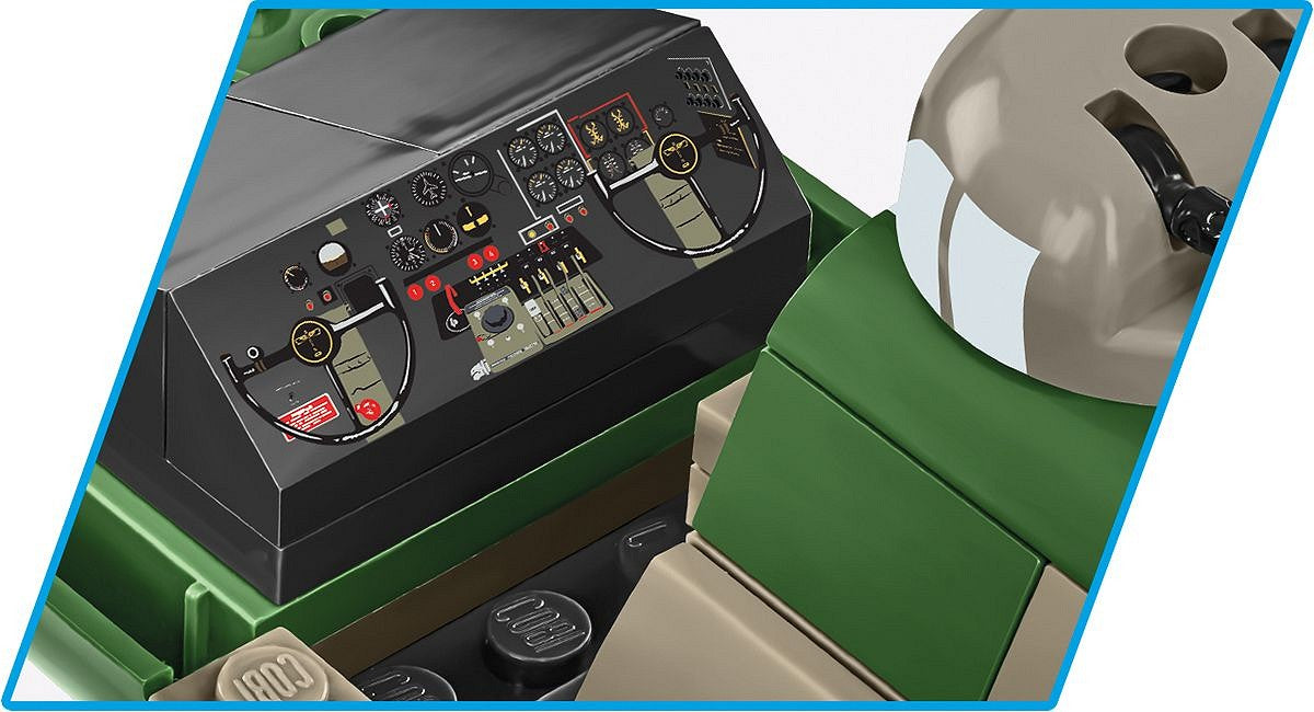 コビー COBI 5749 Boeing B-17F Flying Fortress "Memphis Belle" 爆撃機 1/48