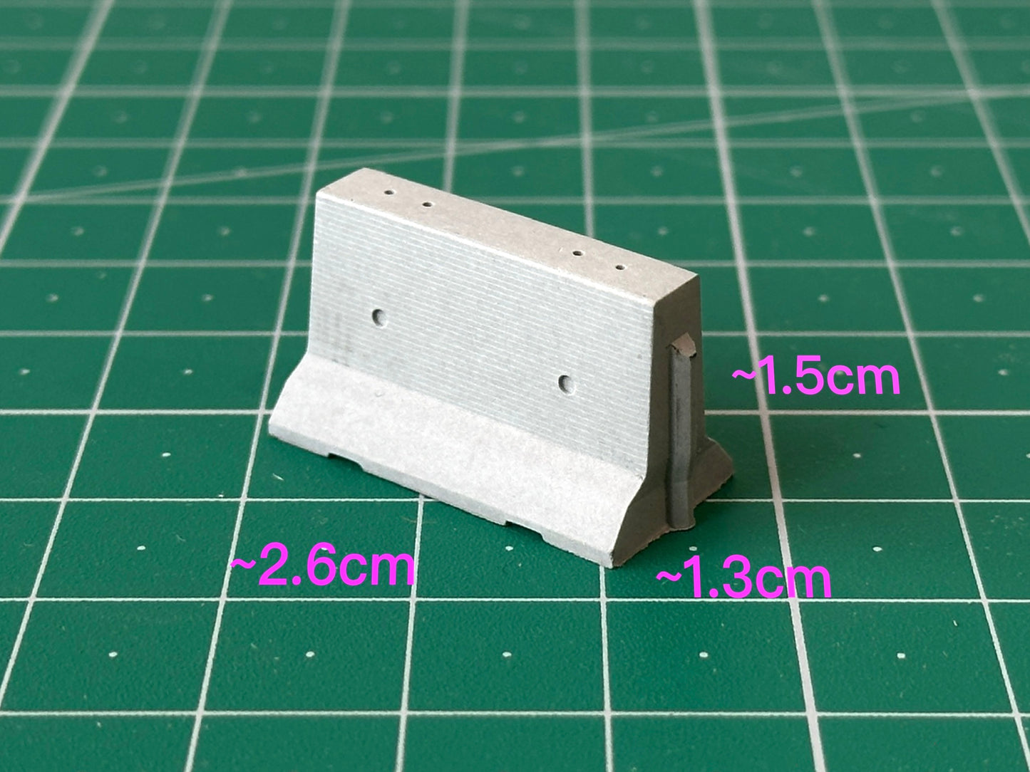 むさじじ 手作りセメント ジオラマ 1:64 コンクリート防護柵 香港製