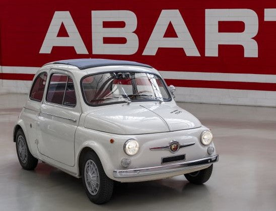 コビー COBI 24354 フィアット アバルトCARS Fiat 500 Abarth EU製（ポーランド Poland）LEGO 対応ブロック