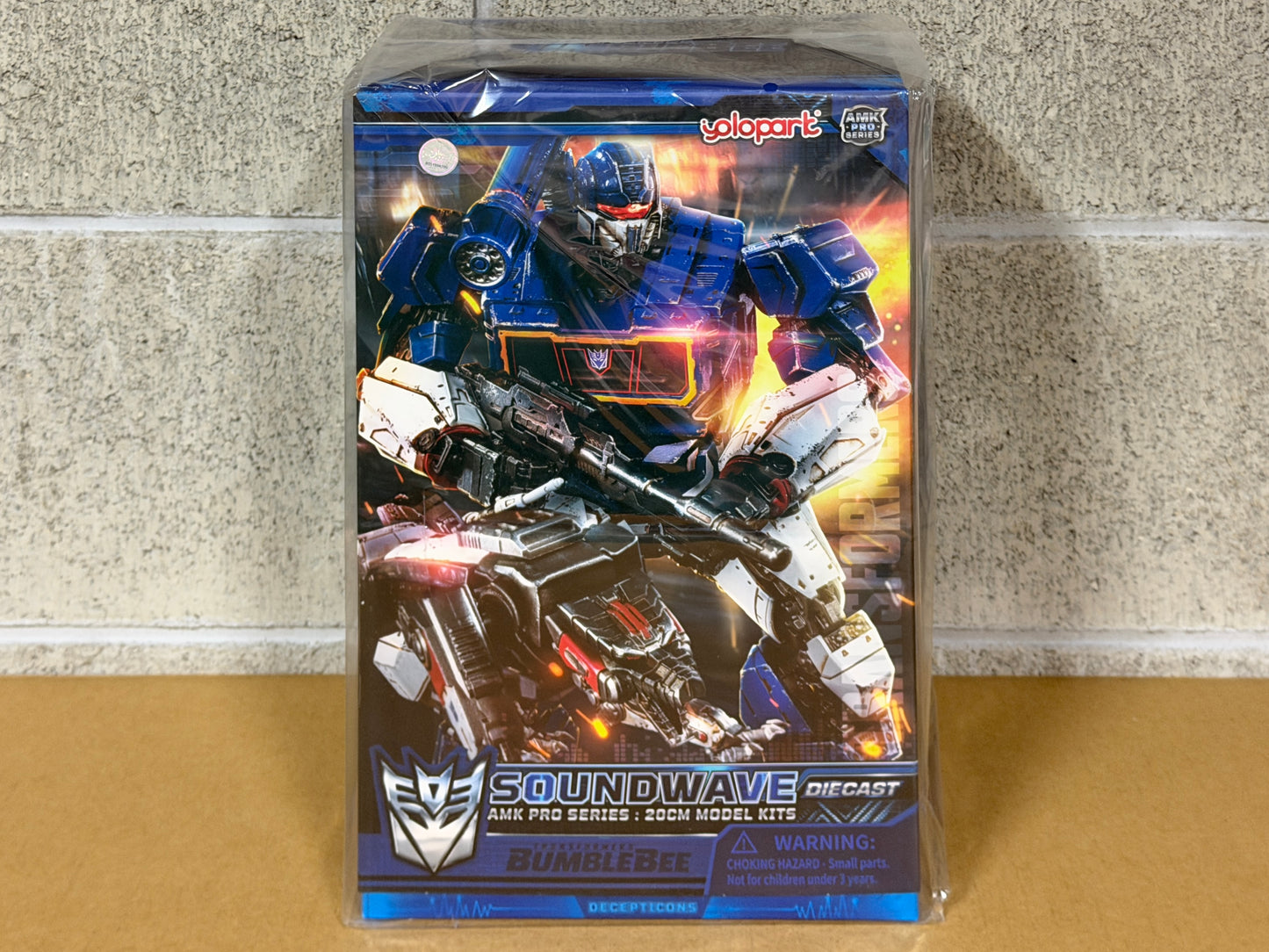Yolopark Transformersトランスフォーマー バンブルビー Bumblebee AMK Pro series 20cm サウンドウェーブ Soundwave model kit overseas version