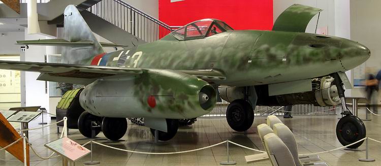 コビー COBI 5721 Messerschmitt ME 262A-1A 戦闘機 軽爆撃機 1/32