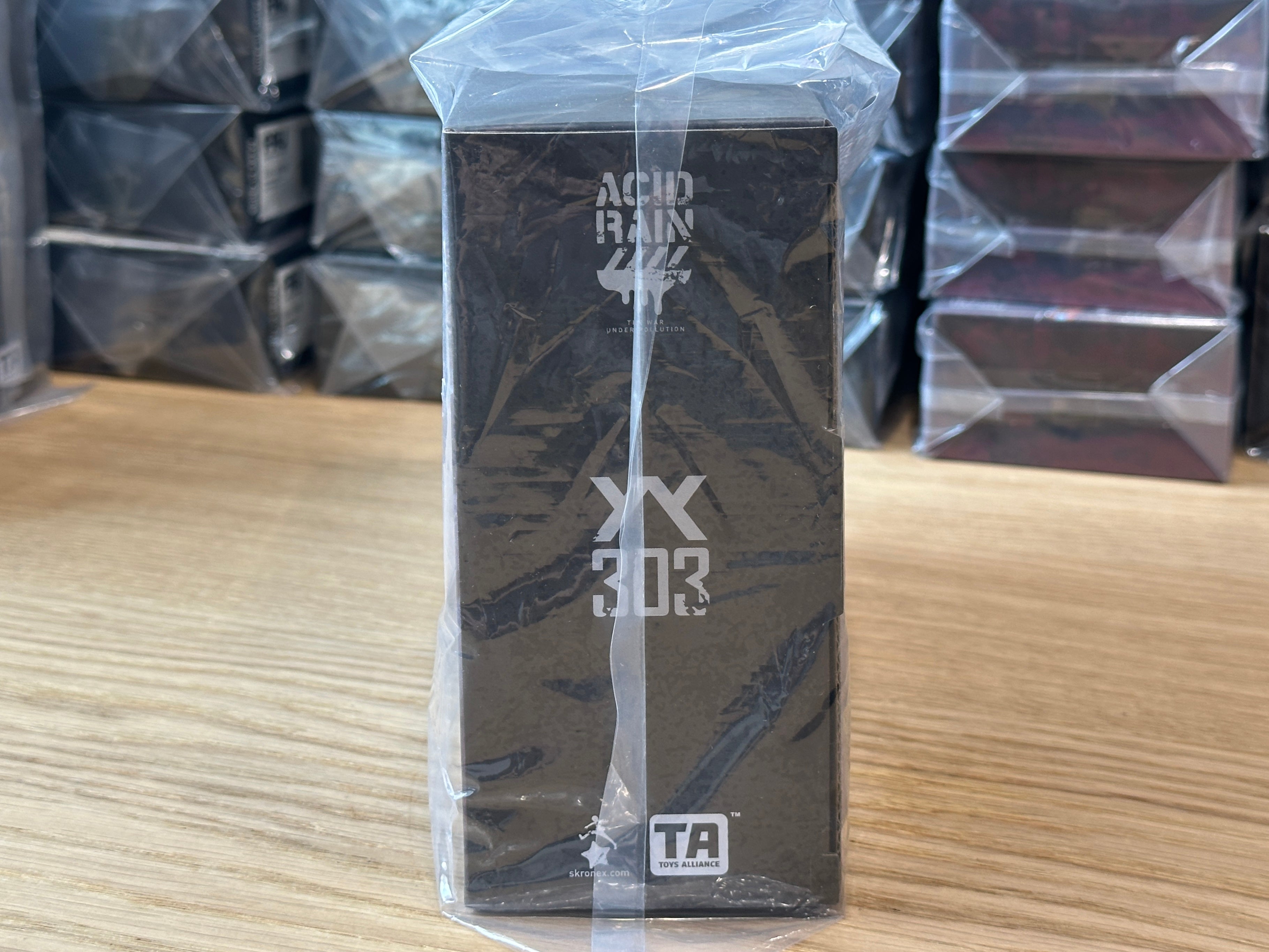 Acid Rain World FAV-A90 Speeder アシッドレイン – 木漏れ日 Komorebi