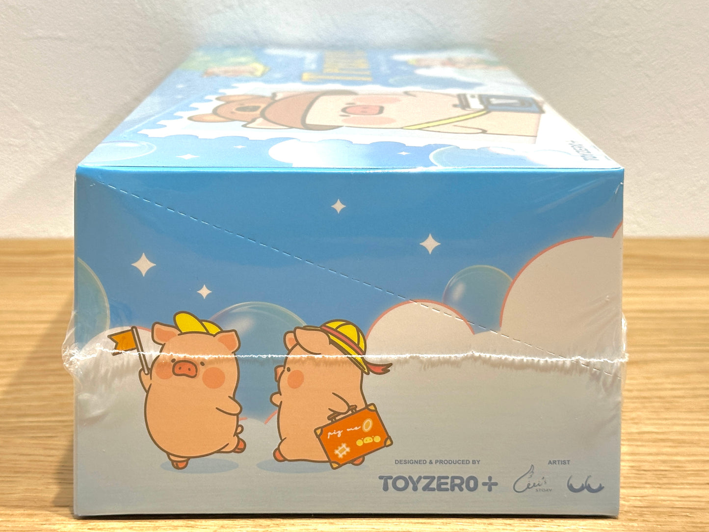 LuLu the Piggy - Travel