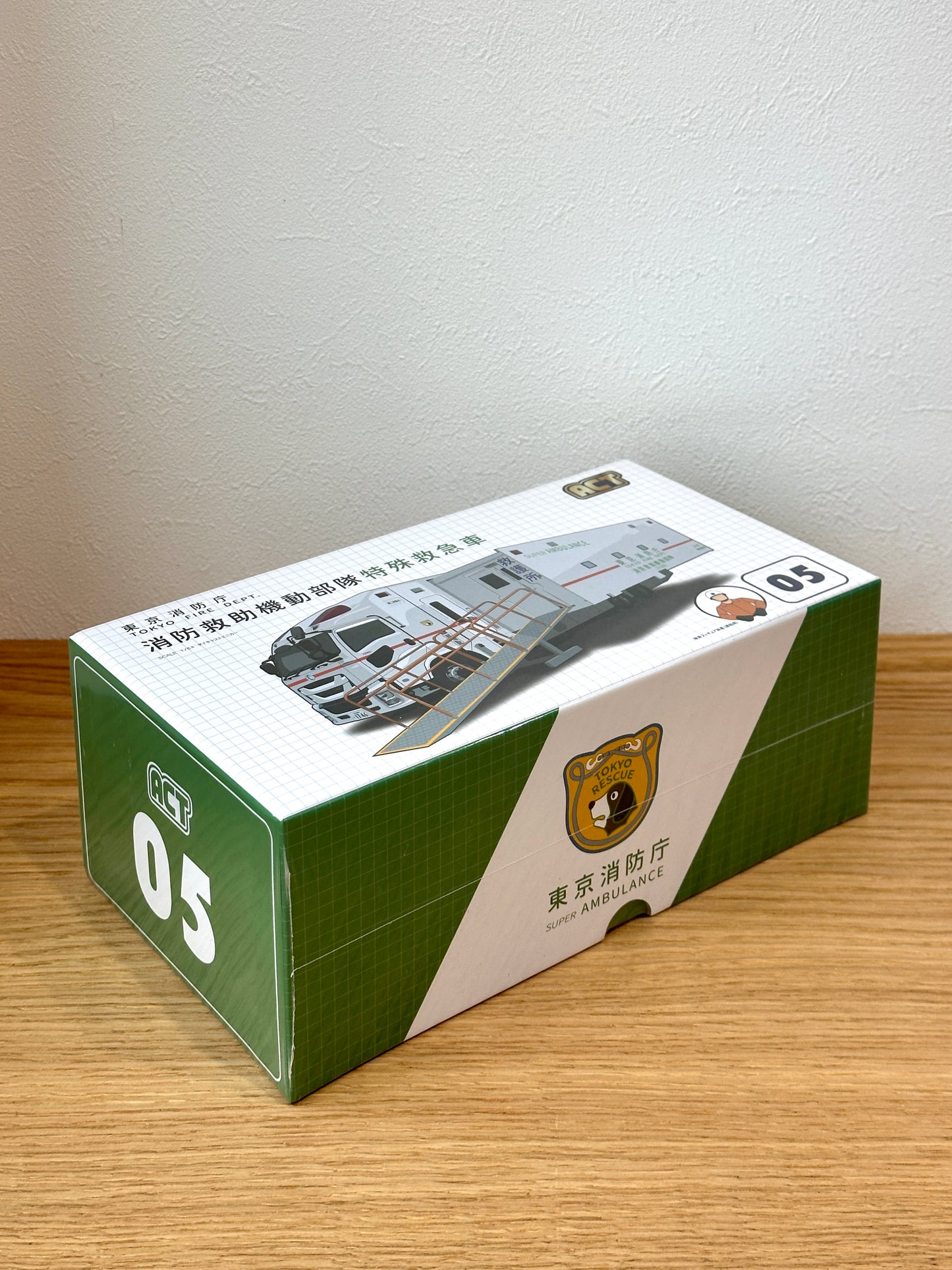 ACT CAR 1/64 東京消防庁 消防救助機動部隊 特殊救急車 ACT0005