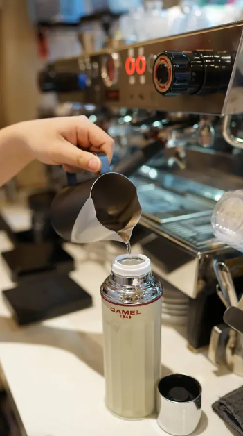 香港製 CAMEL 魔法瓶 450ml 二重ガラス 真空断熱 フラスク（キャップ一体型ストッパー付き）116 花鳥シリーズ